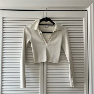 Aritzia Off-White Ribbed Collared V-Neck Crop Top